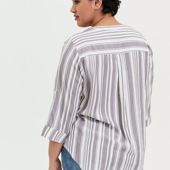 Torrid Harper Chambray Fit Pullover 3 4 Sleeve Blouse 3X - Picture 3 of 15